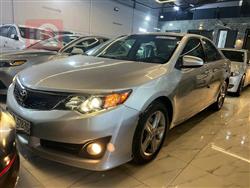 تۆیۆتا کامری